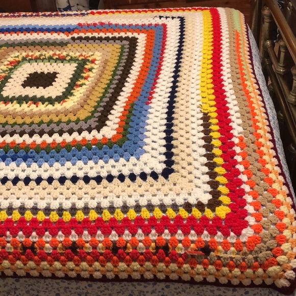 Afghan Handmade Blanket Granny Square Crochet Throw. Multi-Colored - Picture 3 of 7